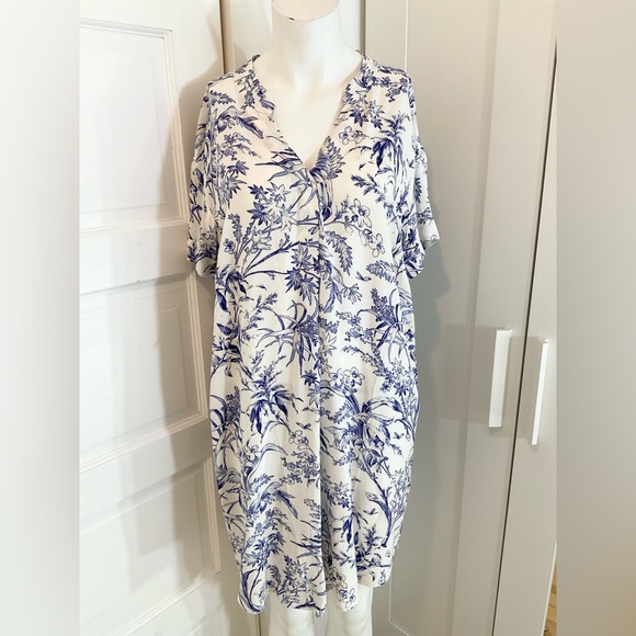 H&M Dresses & Skirts - 🛑🛑🛑H&M blouse tunic